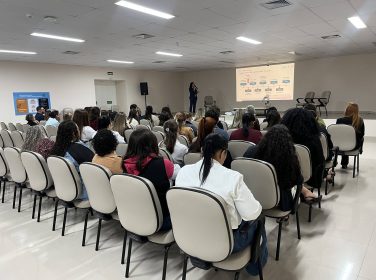 2ª Jornada de Oncologia Pediátrica reúne profissionais para fortalecer o cuidado no Hospital da Criança de Maringá
